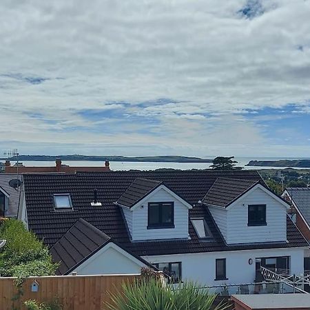 Sea Crest, Beautiful Home In Tenby With Sea Views Exterior foto