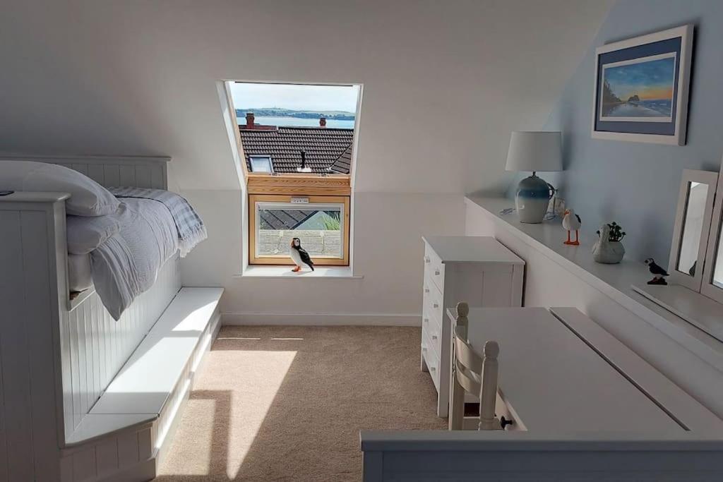 Sea Crest, Beautiful Home In Tenby With Sea Views Exterior foto